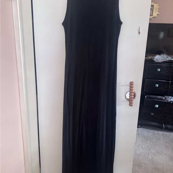 Quince Tencel Black Maxi Dress - Picture 3 of 3